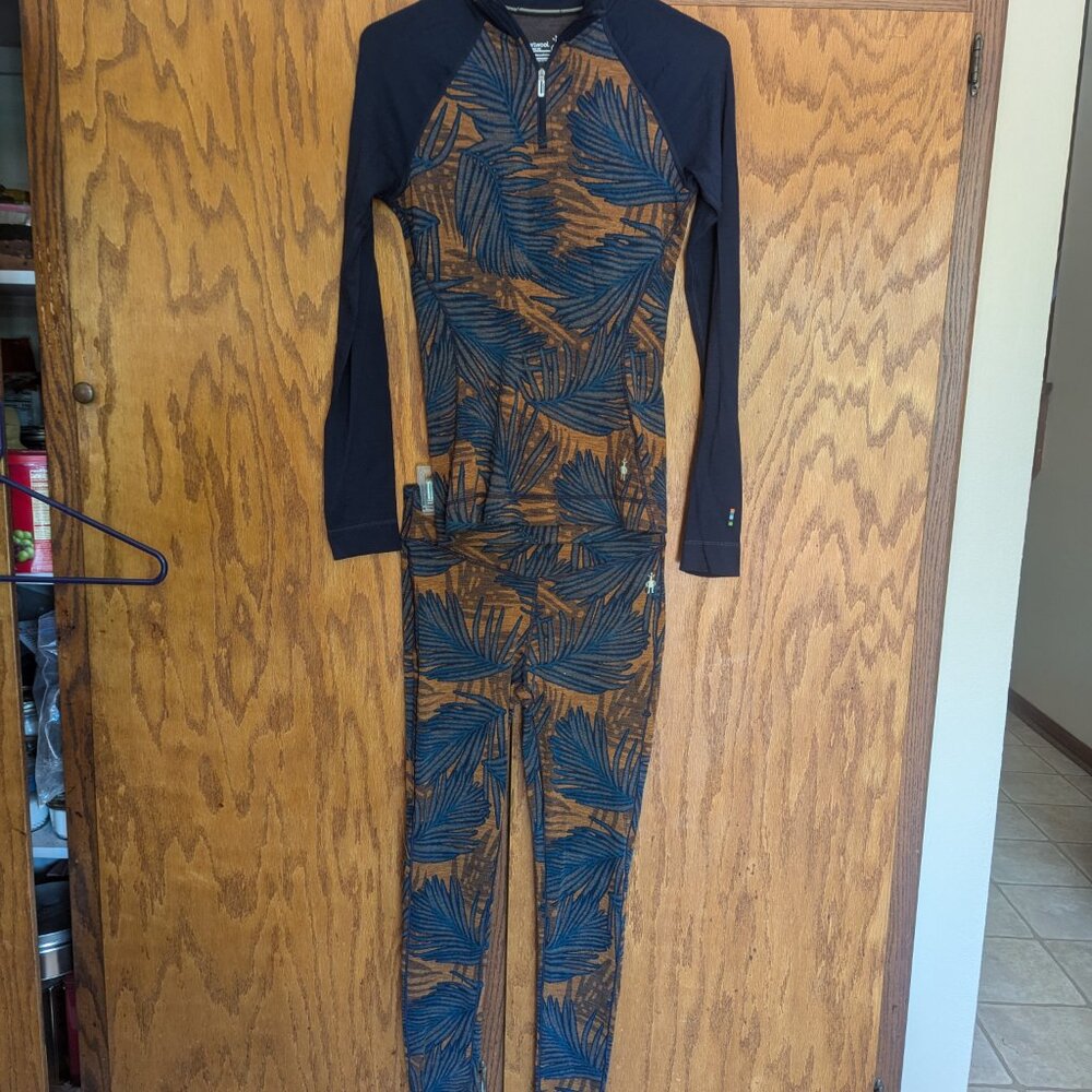 NEW Smartwool Womens Small Top/Bottom Matching Set